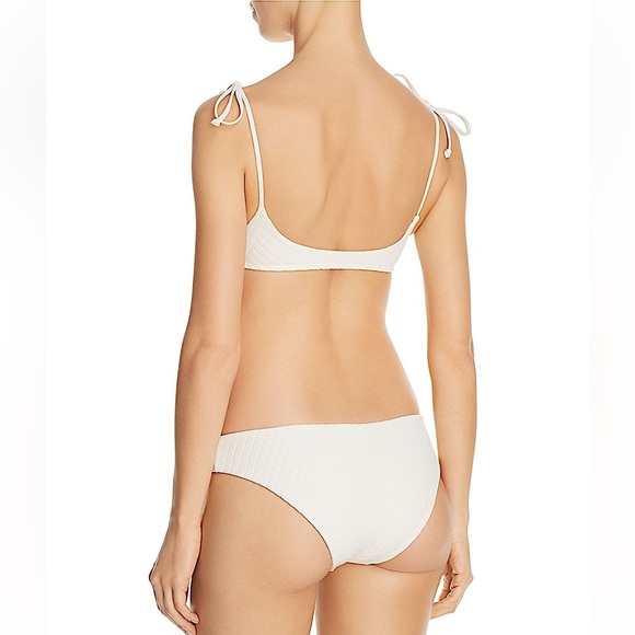 L*SPACE Bikini 2pcs-‘CrossroadsTextured’ Daisy Top & Cosmo Bottom - Picture 2 of 10